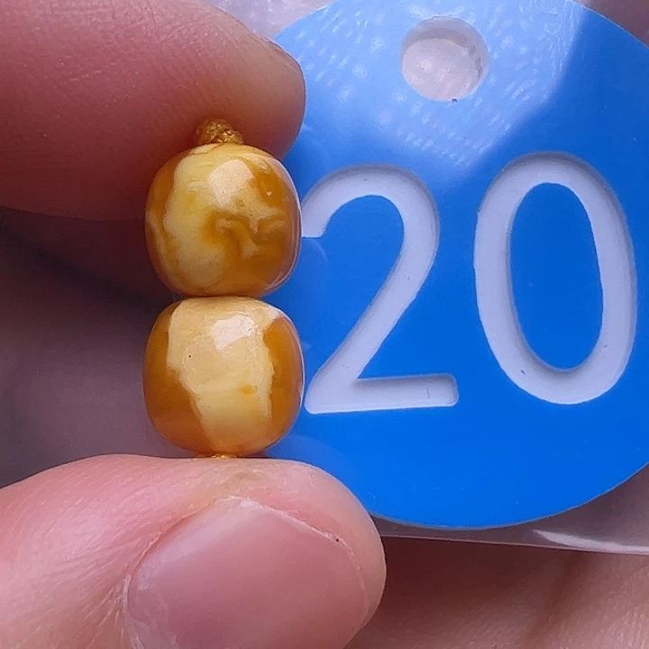 未镶嵌蜜蜡裸石8.2m m