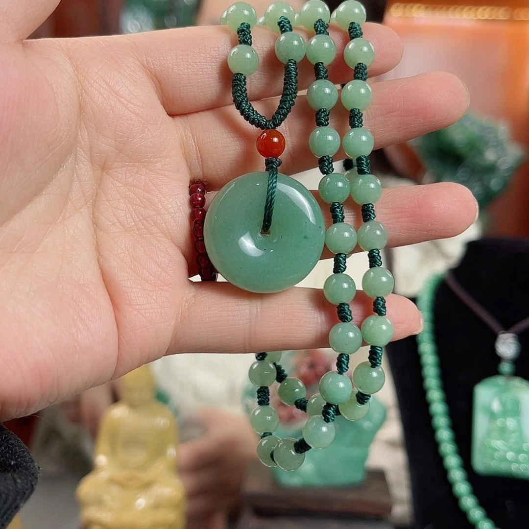 密玉（石英质玉）颈饰未镶嵌