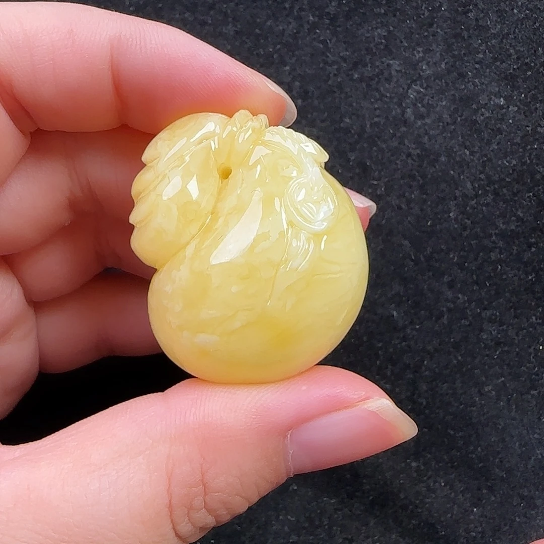 蜜蜡未镶嵌珠宝奇石