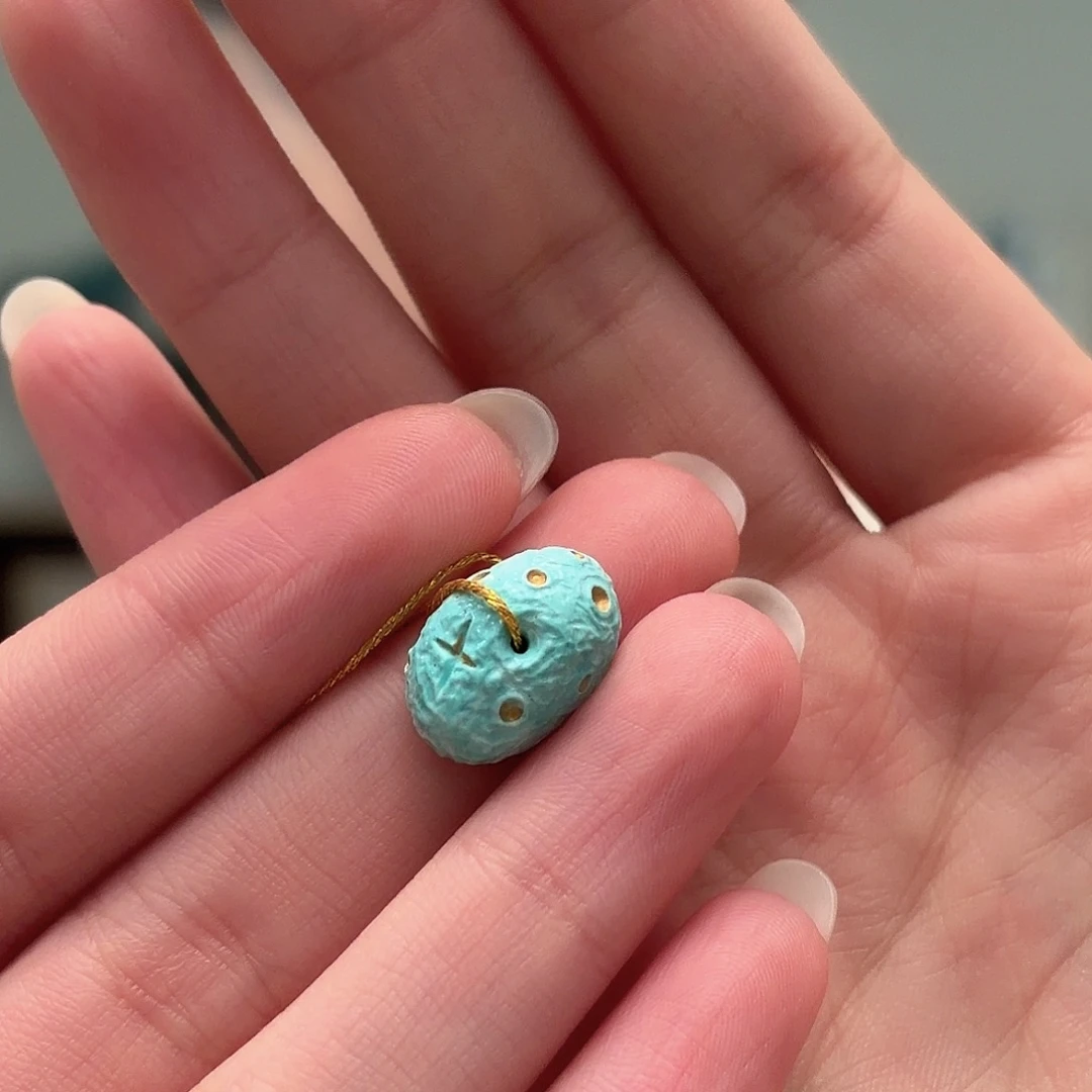 绿松石未镶嵌颈饰