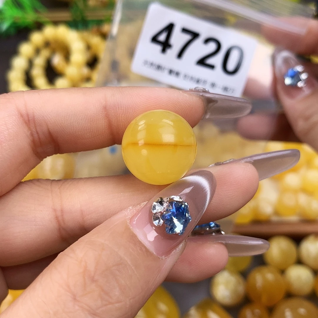 未镶嵌琥珀珠宝奇石18.2