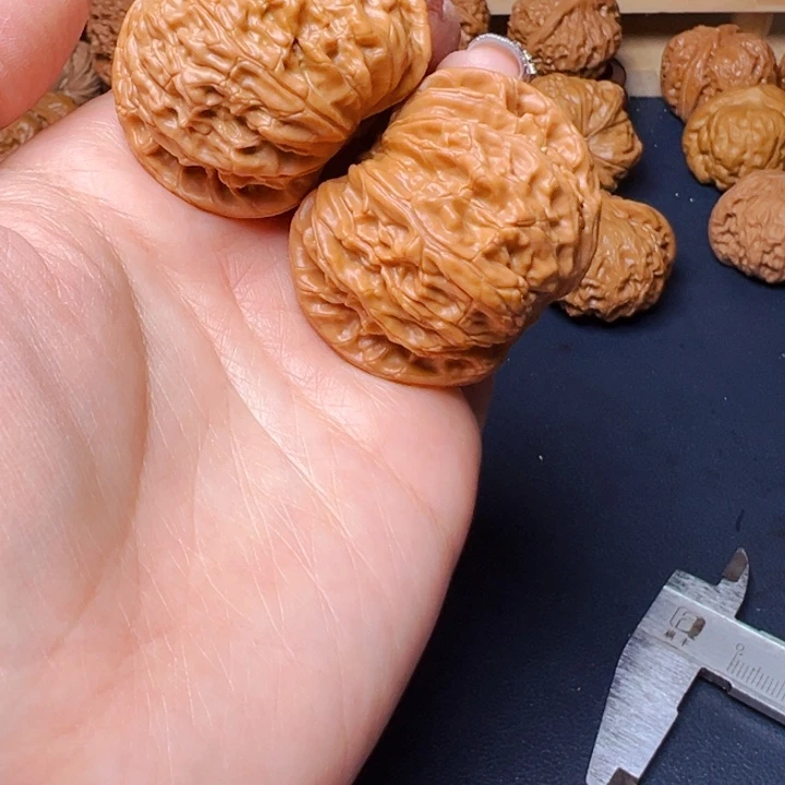 文玩核桃吊坠磨盘43