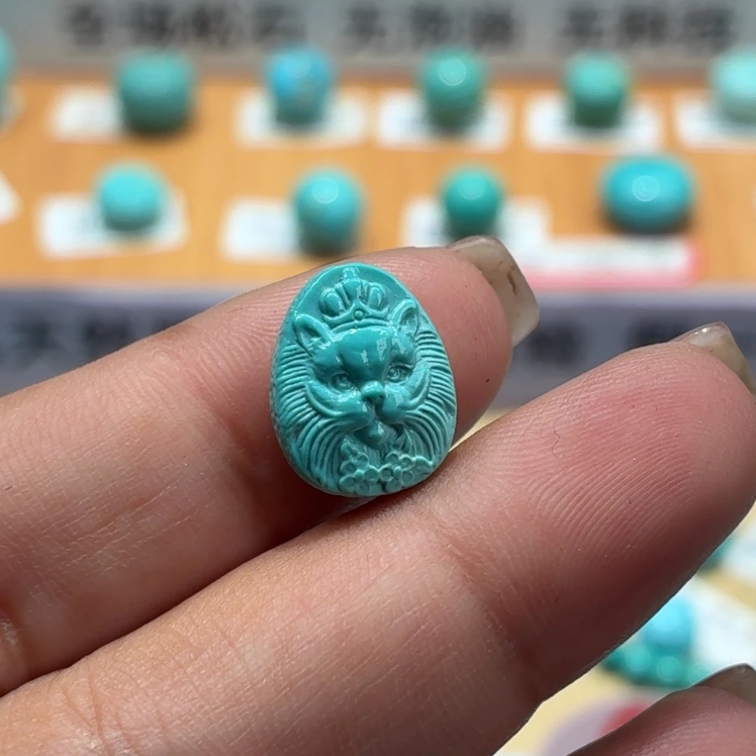 绿松石未镶嵌珠宝奇石