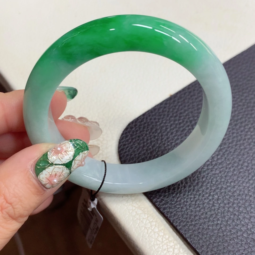 未镶嵌手镯翡翠缅甸