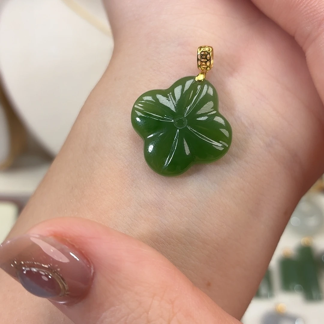 和田玉（碧玉）18K金镶嵌颈饰