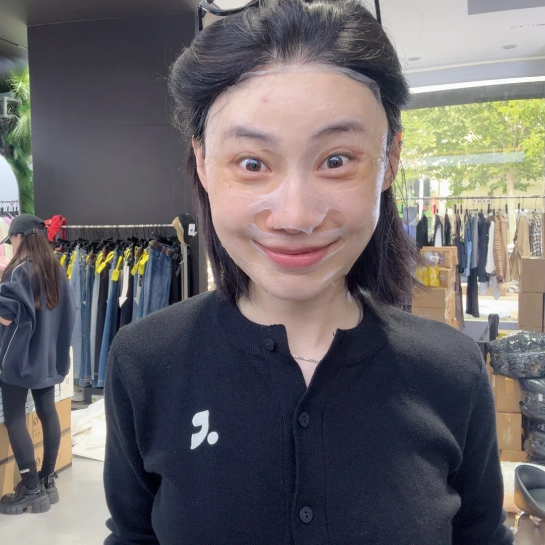 独家定制红色，红色，红色