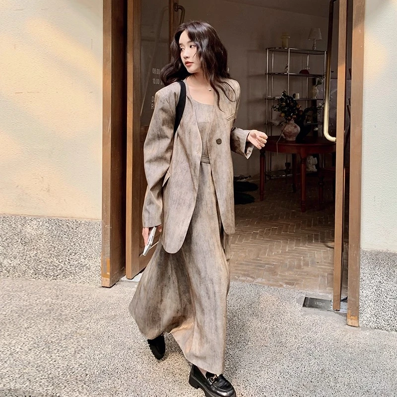 大码高级感穿搭吊带连衣裙西装两件套2025胖mm独特漂亮长裙套装女