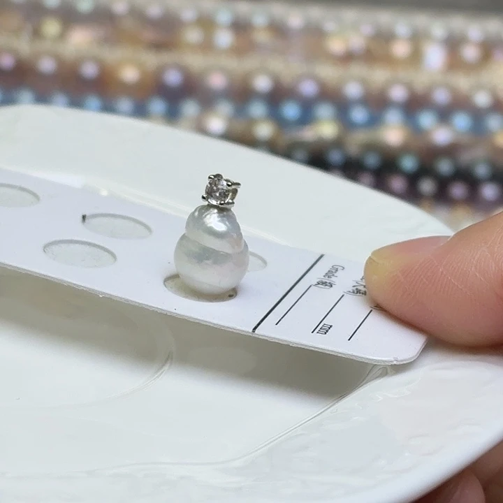 银S925镶嵌颈饰淡水珍珠