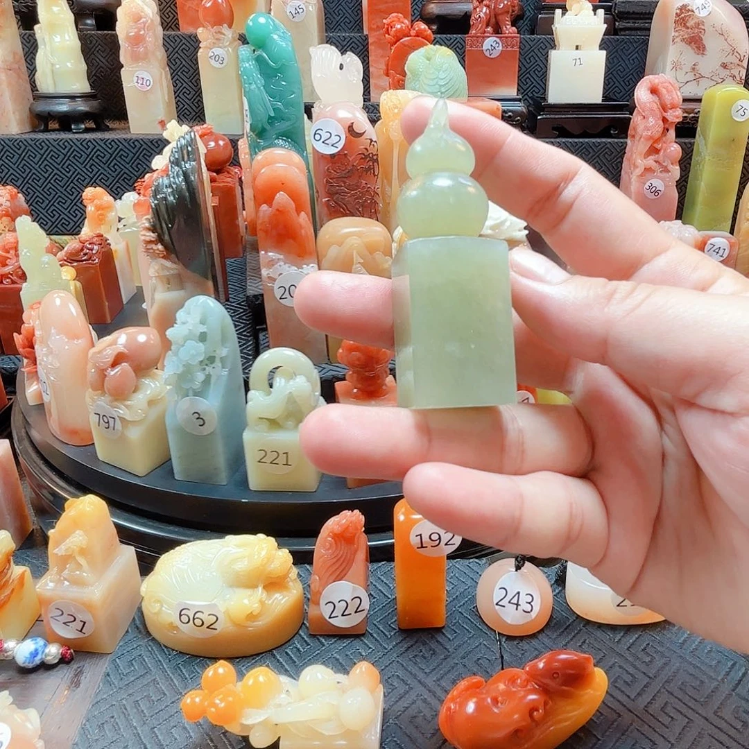 寿山石印石丹东晶葫芦