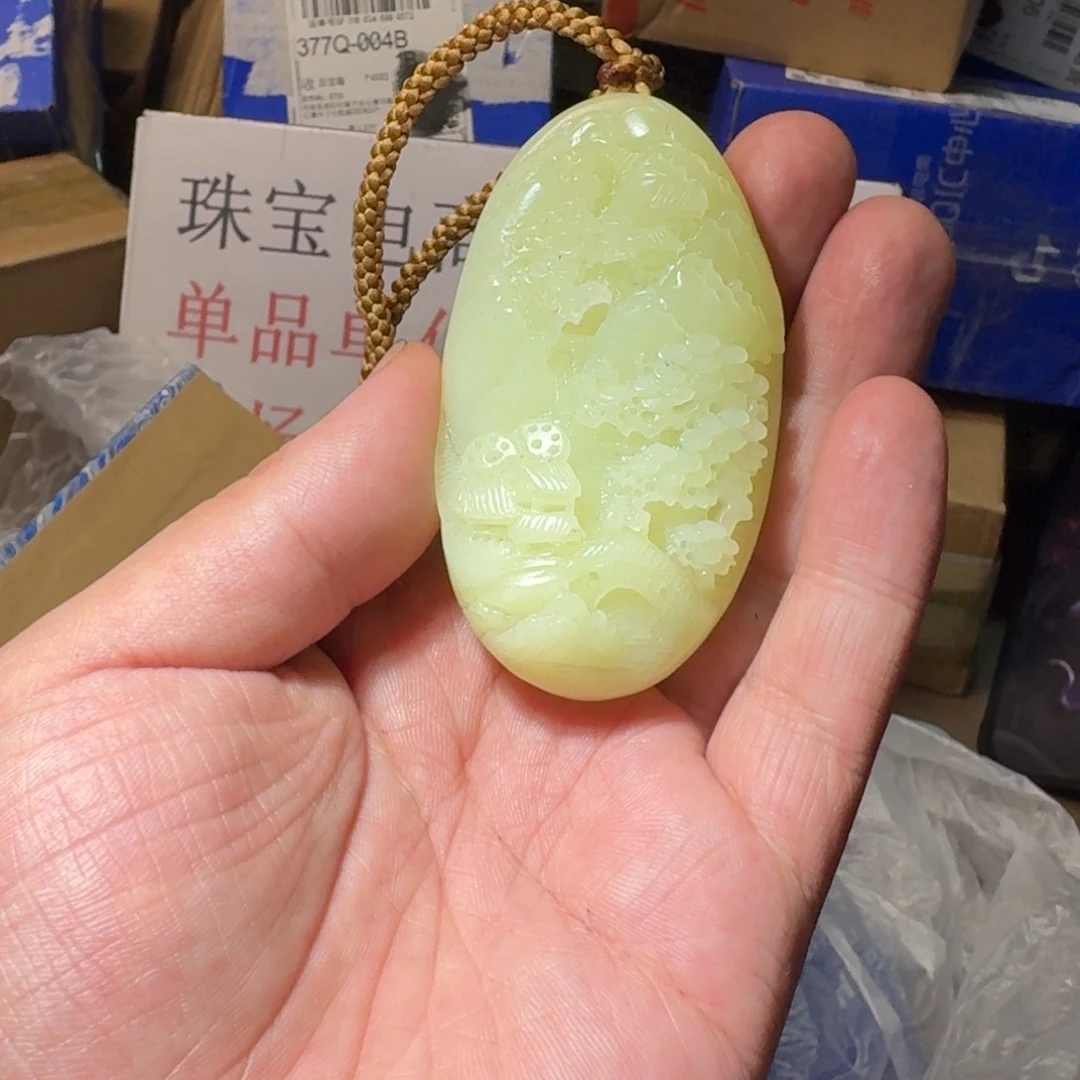 和田玉（糖玉）挂件未镶嵌