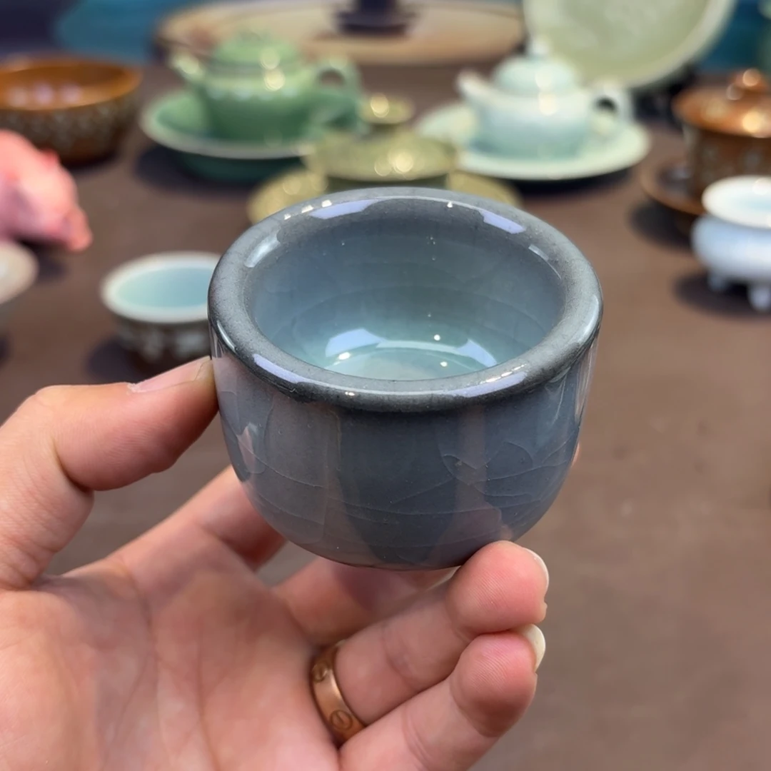 杯龙泉青瓷茶具微瑕