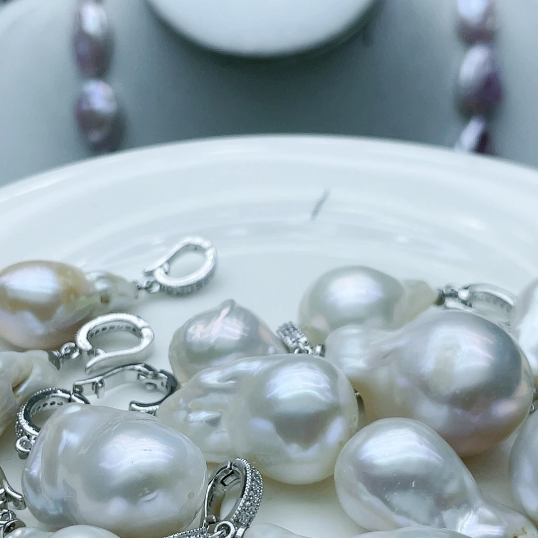 淡水珍珠颈饰钛钢