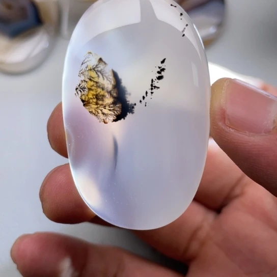 玛瑙/玉髓颈饰未镶嵌一*