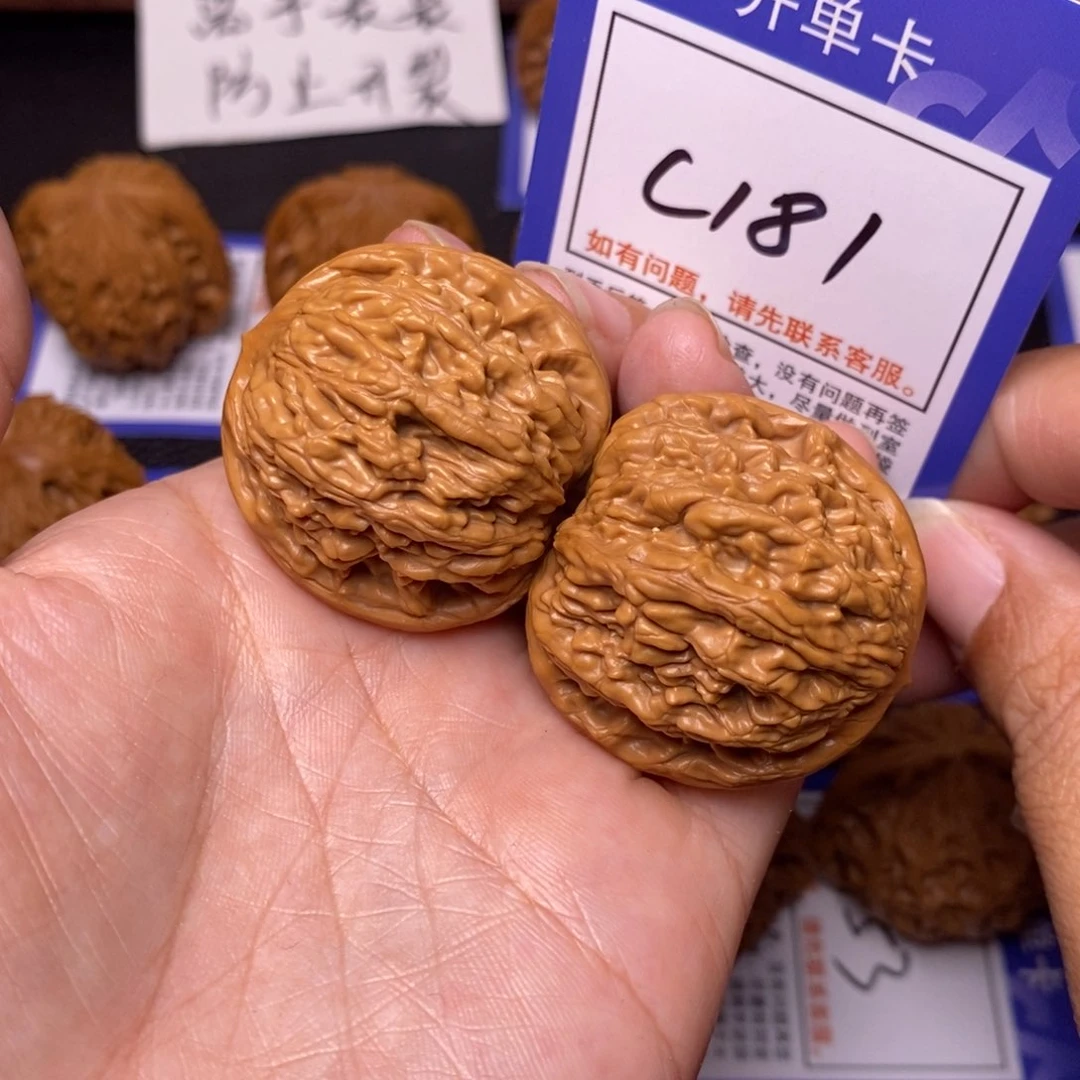 文玩核桃把件36虎头c181