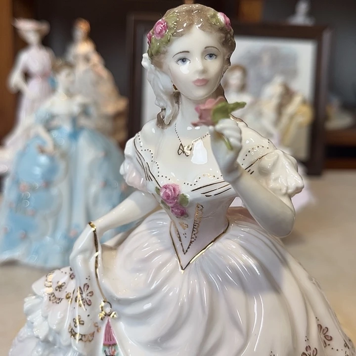 杯欧洲中古瓷器摆件