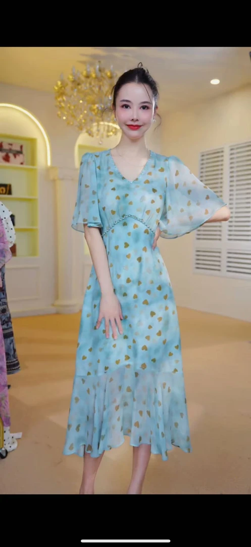 法式碎花连衣裙2025年夏季新款气质女人味显瘦鱼尾裙子8619