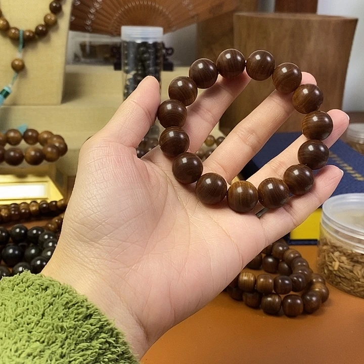 檀香木老山檀香黑肉沉水1.5手串
