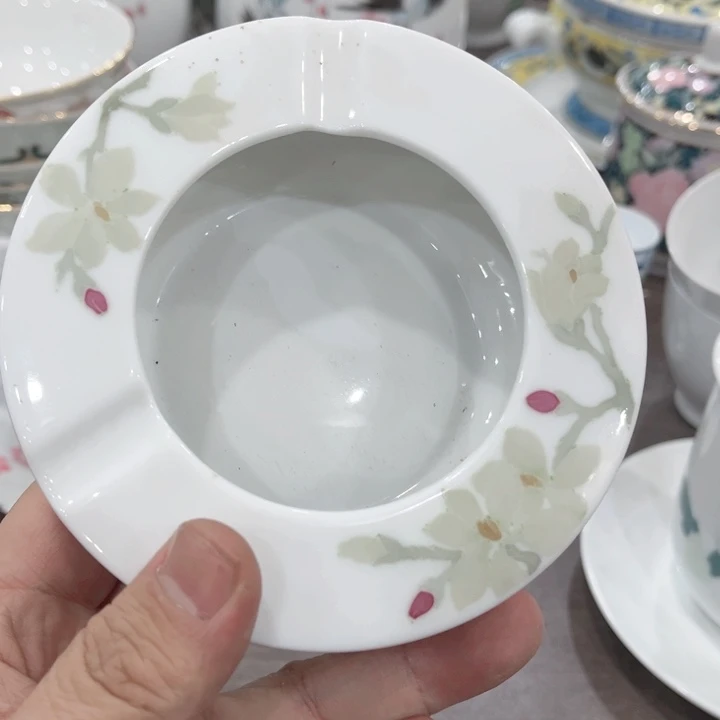 壶柚****?釉下五彩的瓷器和瓷器