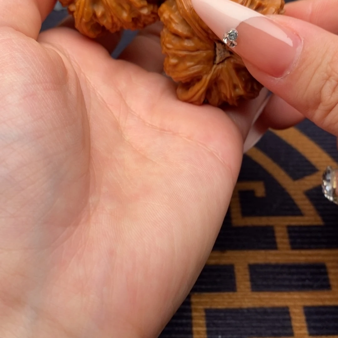 孙***明把件文玩核桃白狮子