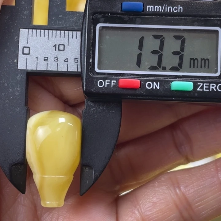 蜜蜡未镶嵌裸石33杂