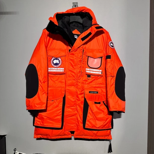 未使用 CANADA GOOSE Snow Mantra雪咒重磅羽绒登山服S码价19200