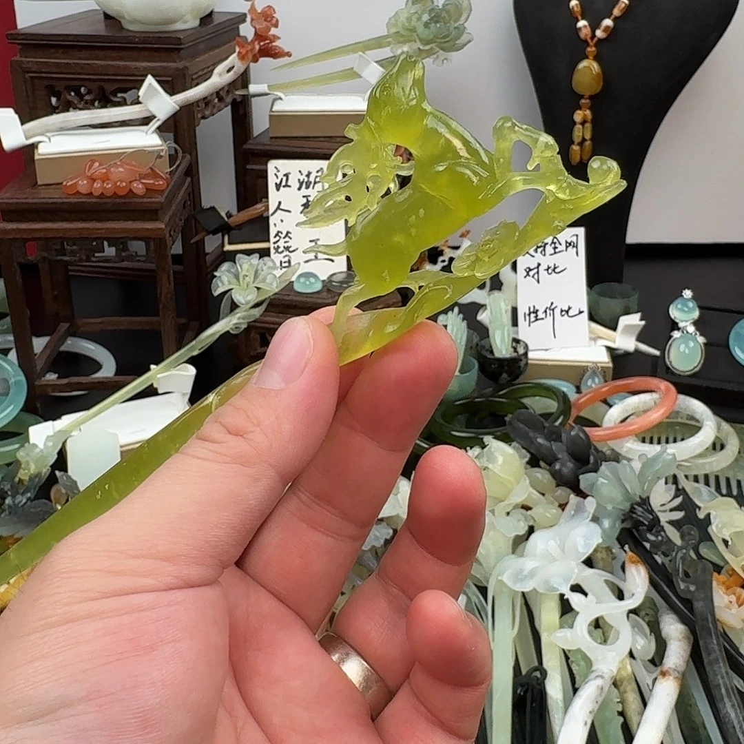 蛇纹石玉未镶嵌发饰