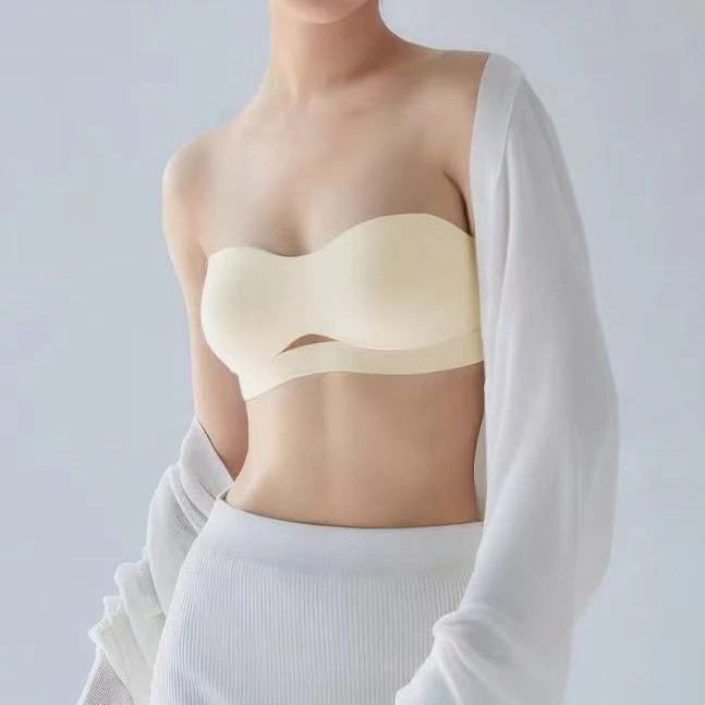 可拆卸肩带内衣女小胸聚拢薄款无痕提托文胸抹胸防走光无钢圈