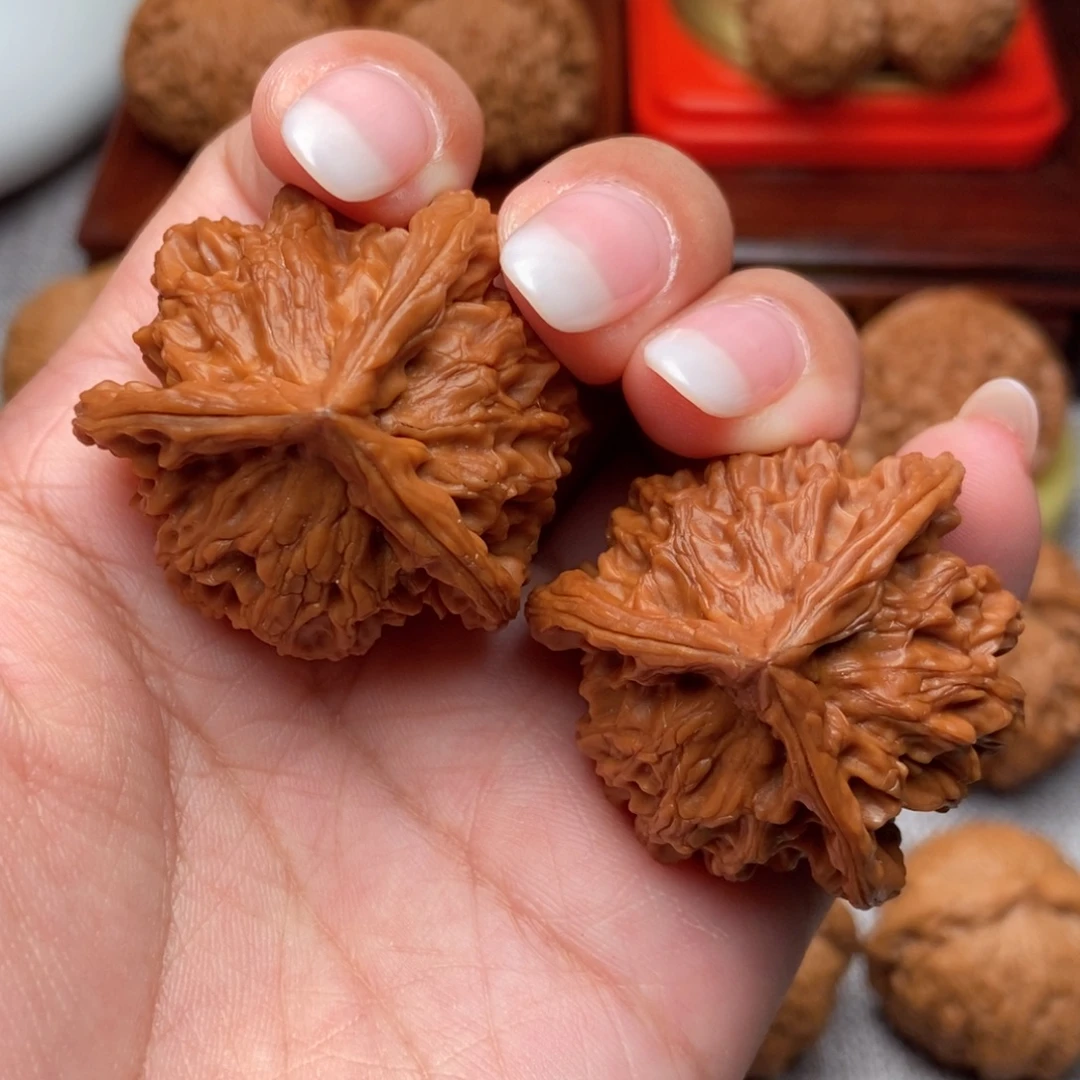 把件文玩核桃红皮正奔39全品