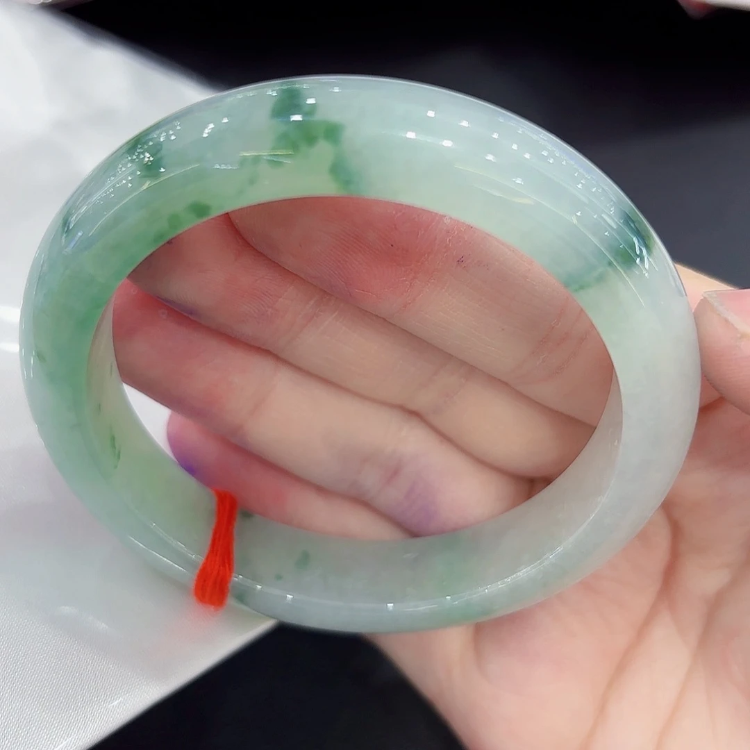 翡翠手镯未镶嵌手镯56/57