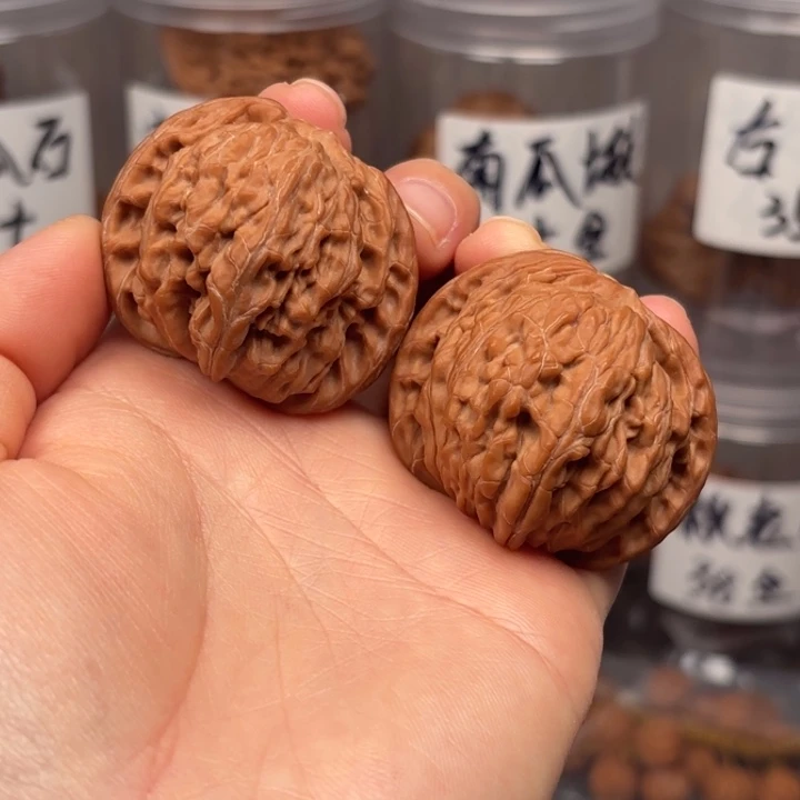 把件桃核41山地磨盘