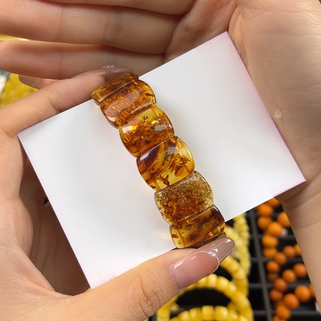 未镶嵌琥珀裸石枫叶红手牌