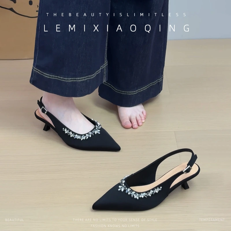 售完即下~2025新款爆款凉鞋女夏外穿不累脚高级感大码女鞋41-43