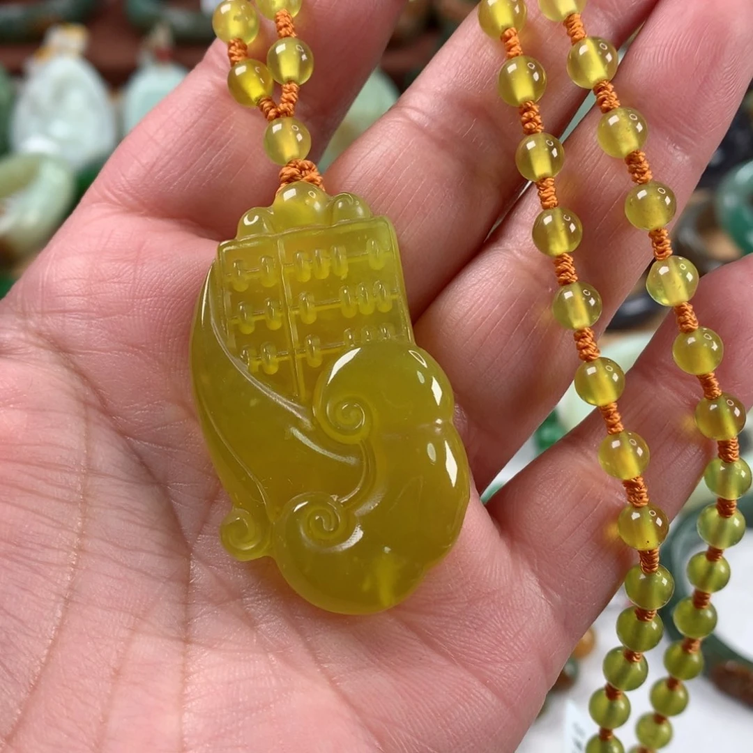 岫玉颈饰未镶嵌吊坠