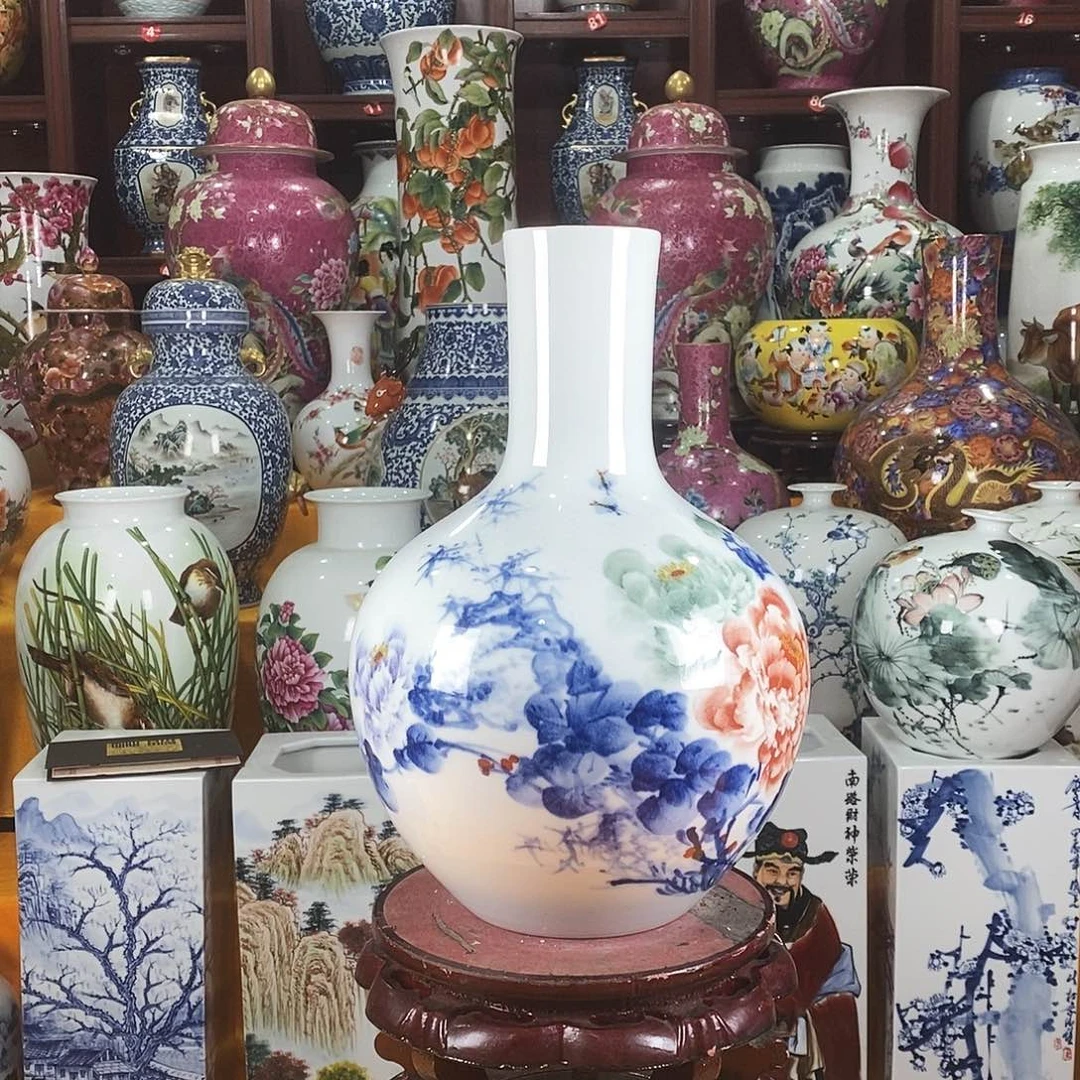 摆件景德镇陶瓷天球瓶