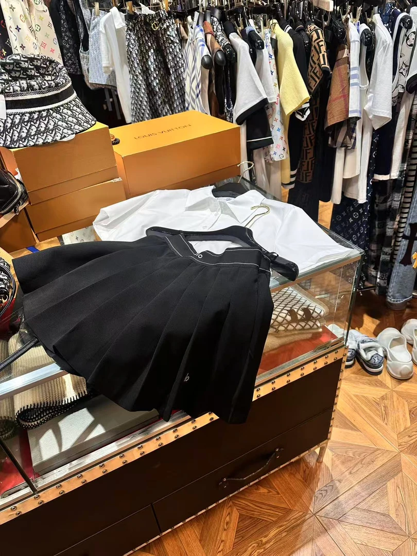 SheLaiwen【衬衫+短裙】2025新款重磅潮牌夏季套装