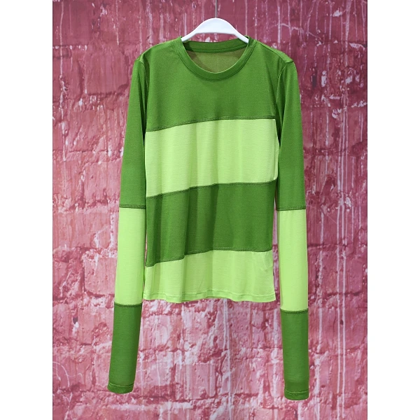 【韩哥女装】2025时装周秀场款草木绿撞色拼接条纹修身皮肤衣8823