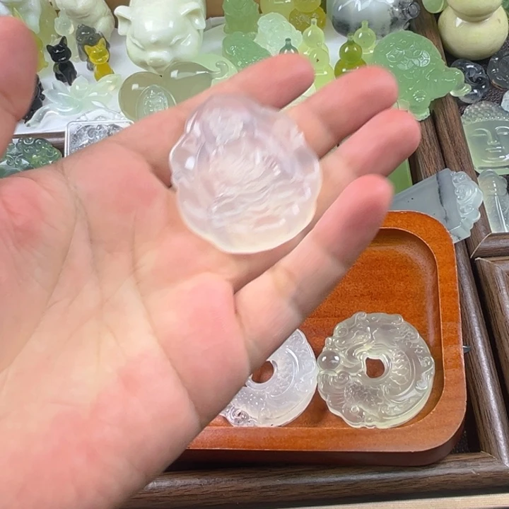 岫玉未镶嵌吊坠(不含链)六*