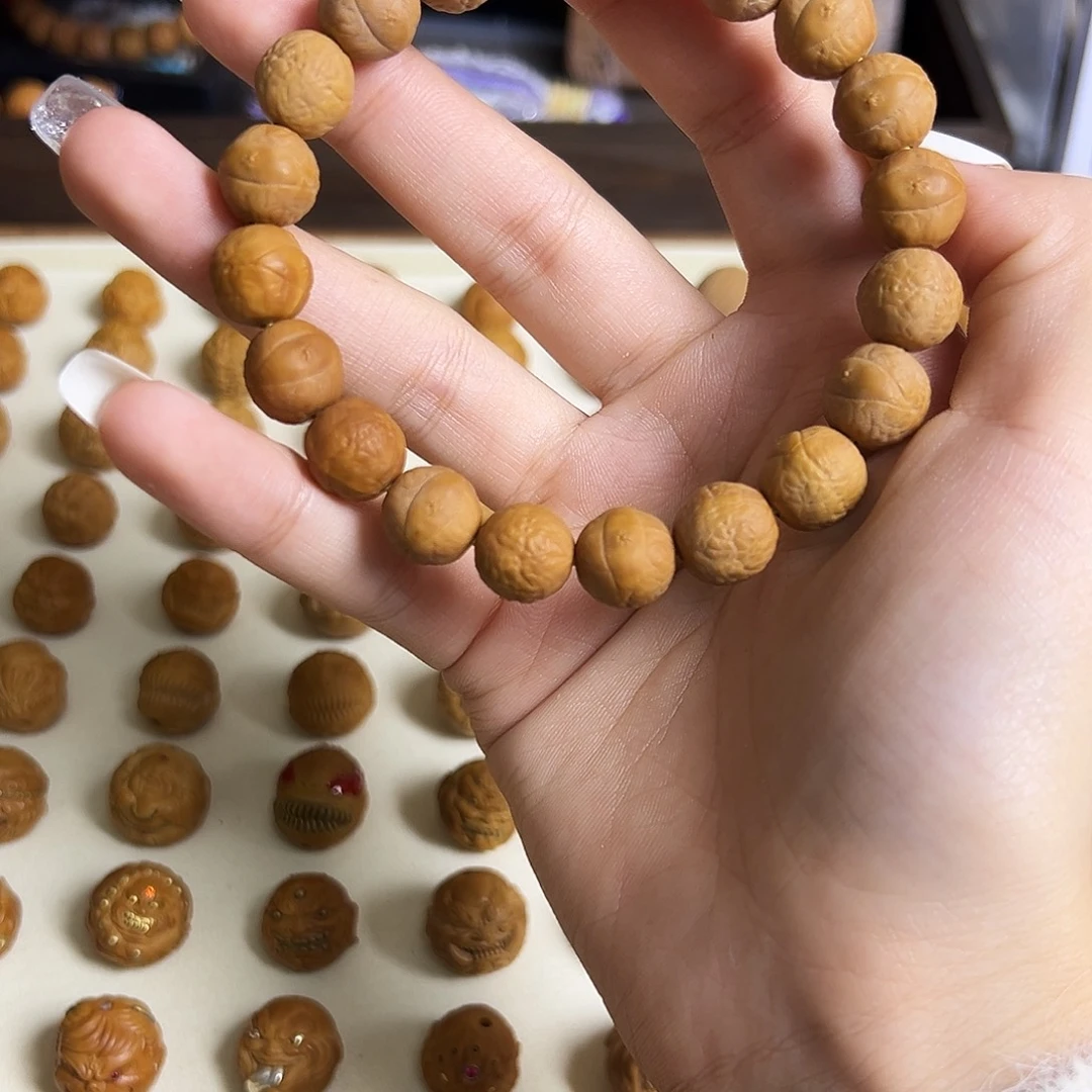 吊坠猴头核桃凤眼猴头手串