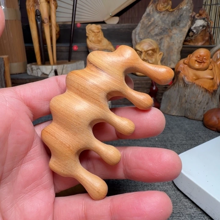 柏木（崖柏）我的小可爱小猫咪