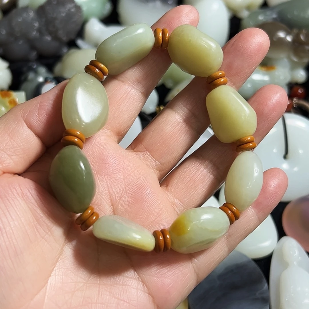 和田玉（糖玉）未镶嵌手链