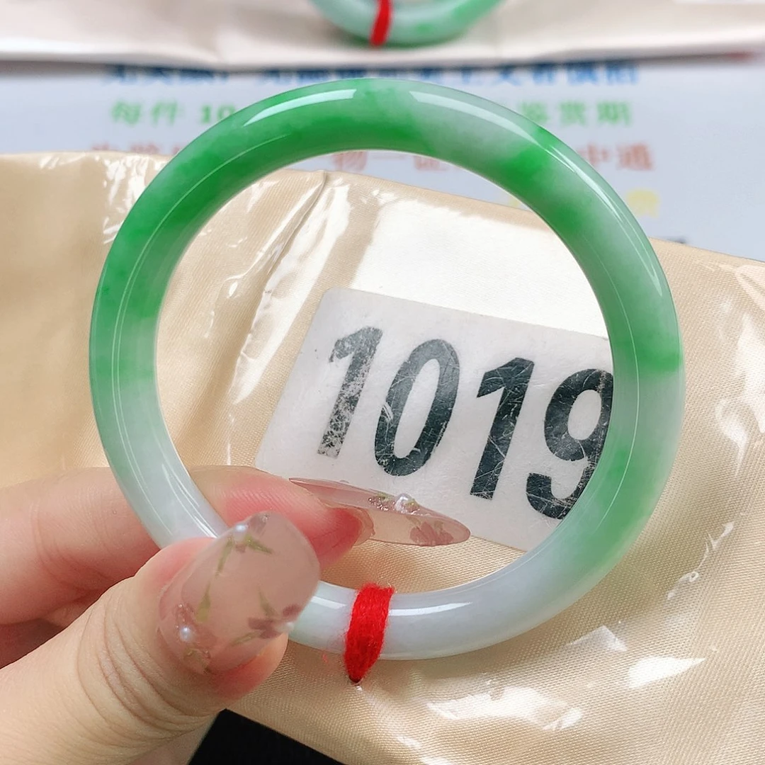 翡翠未镶嵌手镯1019