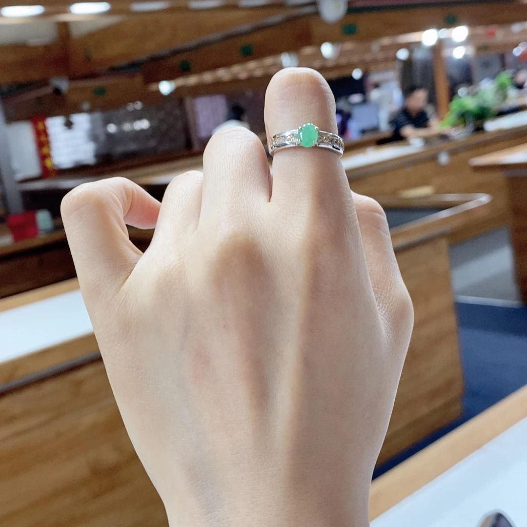 翡翠戒指未镶嵌买断