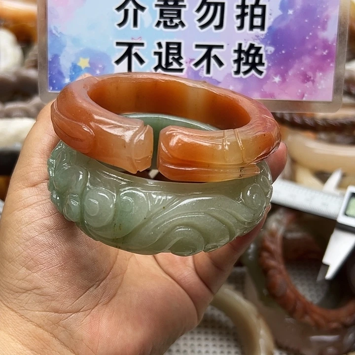 未镶嵌手镯石英岩玉