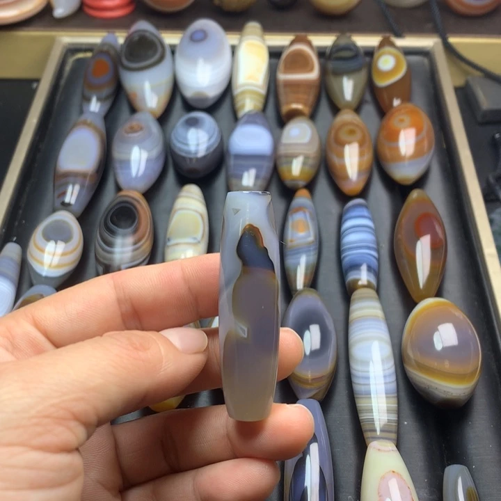 玛瑙/玉髓未镶嵌颈饰吊坠