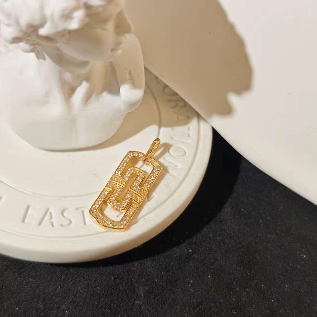 黄金莫桑别针吊坠