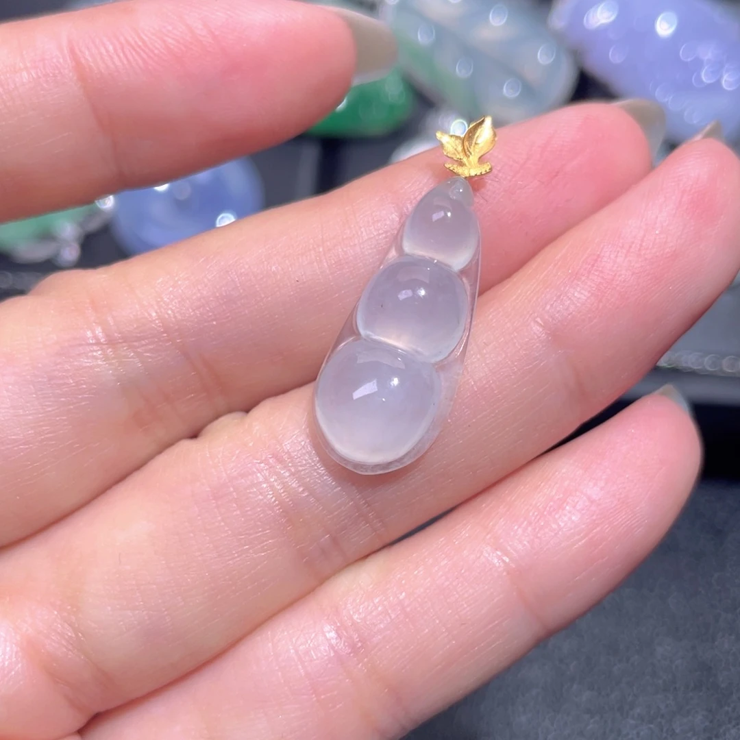 颈饰18K金镶嵌翡翠翡翠