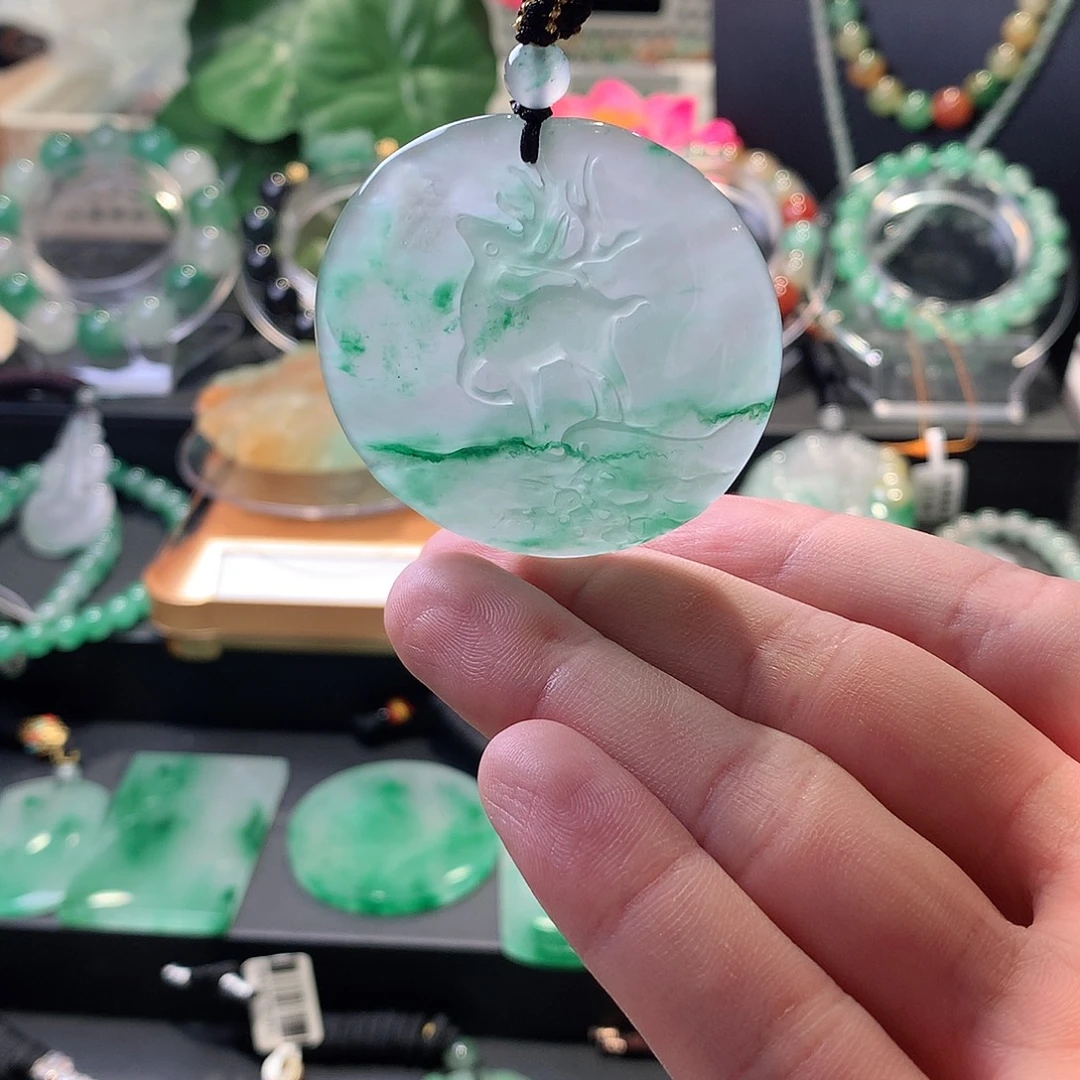 石英质玉未镶嵌吊坠