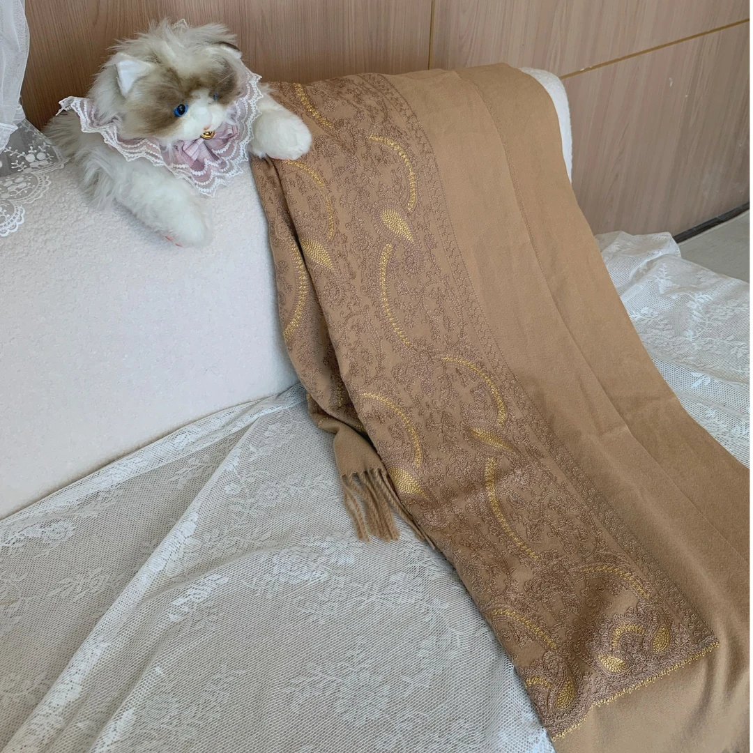 天鹅er 刺绣披肩空调房气质时尚百搭YE24S2269