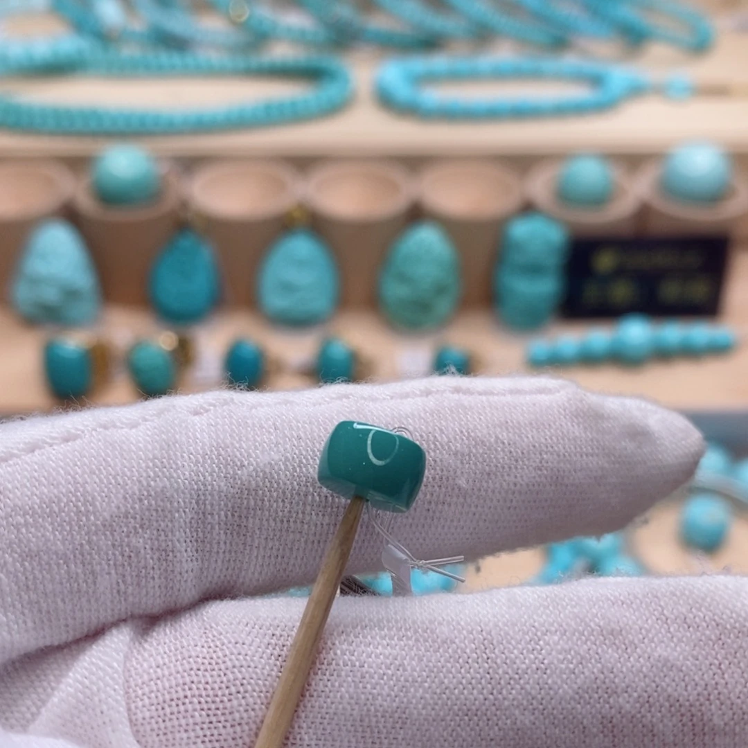 未镶嵌绿松石珠宝奇石