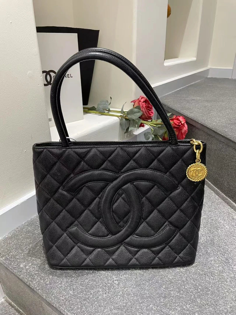 95新 Chanel/香奈儿 希尔顿金币徽章手提包 二手奢侈品